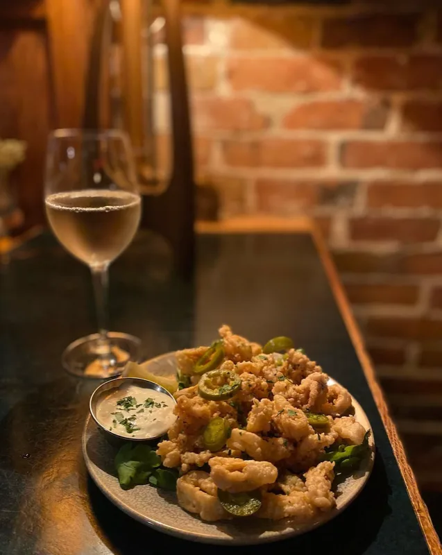 107 Fourth Avenue Wine Bar & Café