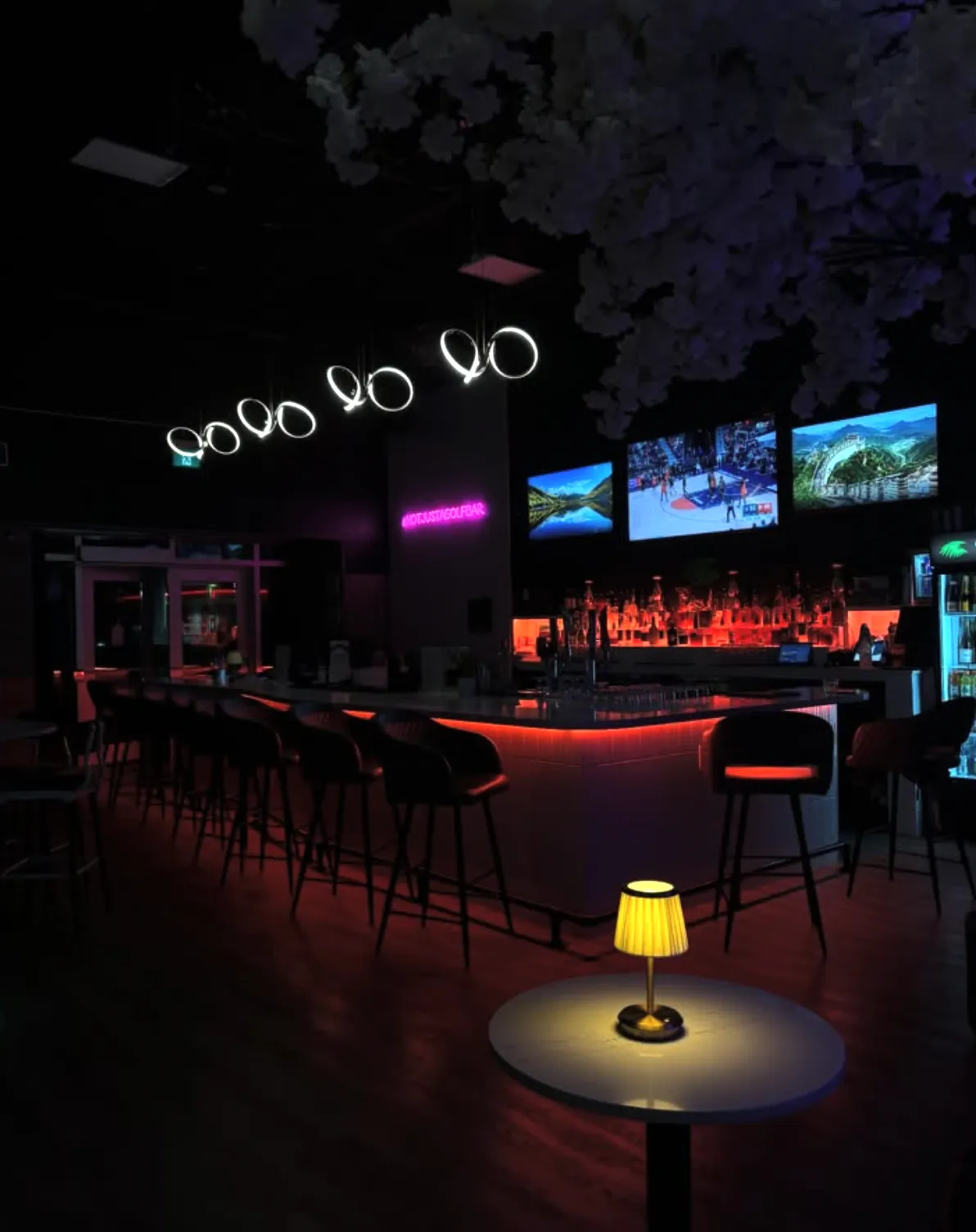 Condor Lounge & Golf Bar - Orleans, Ottawa | 613today